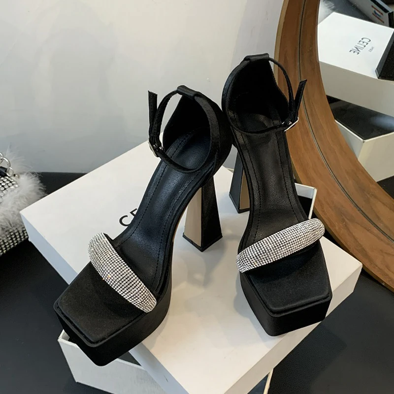 Eilyken Fashion CRYSTAL Buckle - đánh giá và giá Street Fashion Shoes