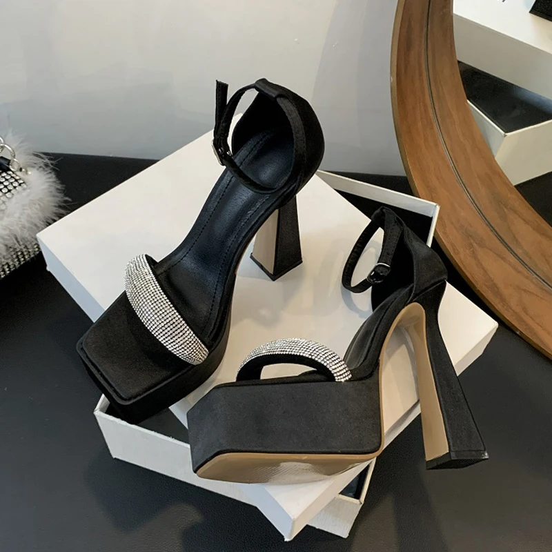 Eilyken Fashion CRYSTAL Buckle - đánh giá và giá Street Fashion Shoes